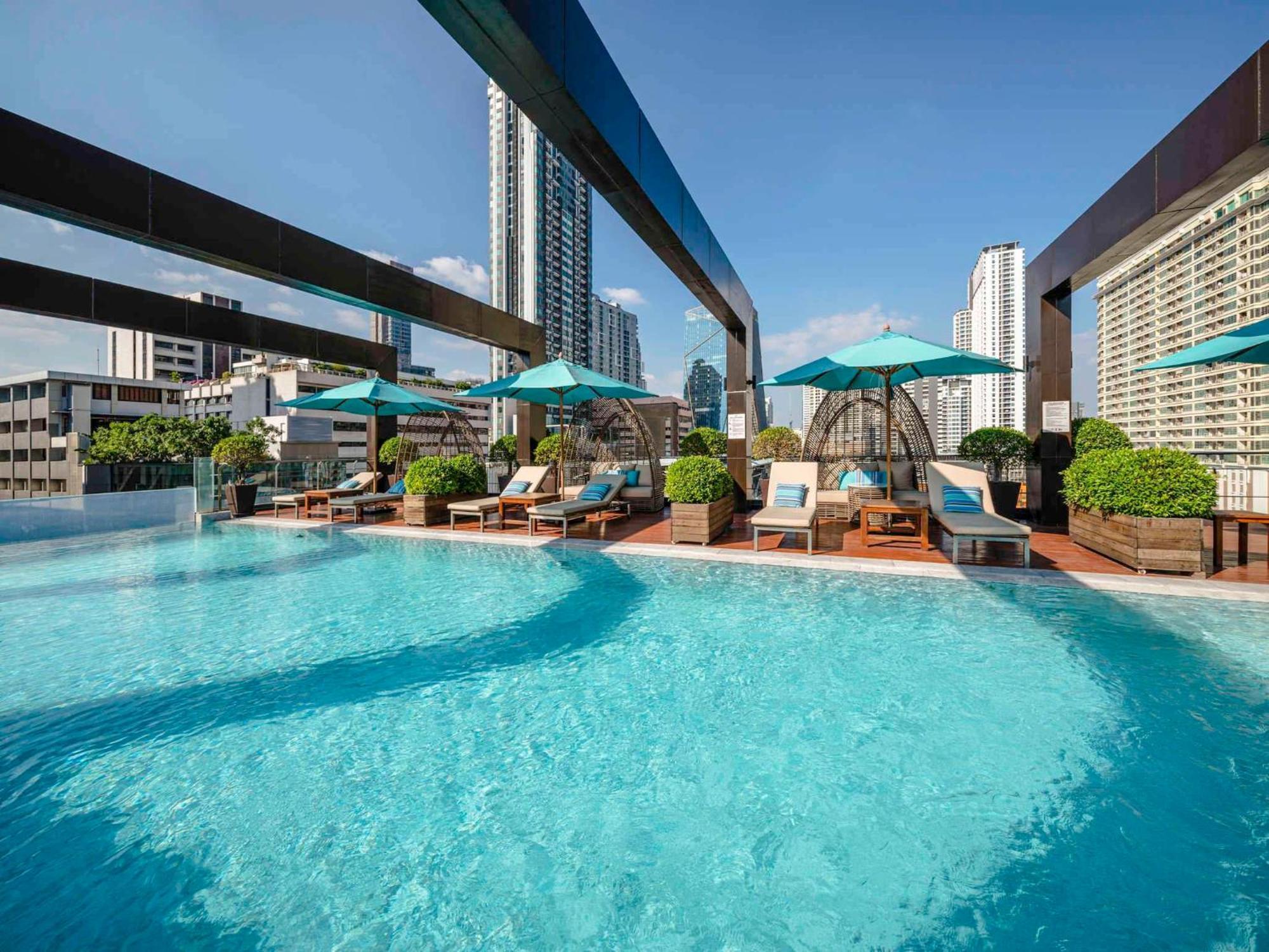 Vie Hotel Bangkok, Mgallery Kültér fotó Rooftop pool